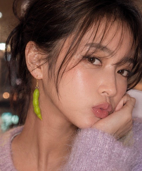 Mismatched trend-forward statement earrings - Made in Japan